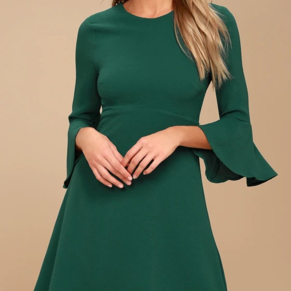 Lulu's Emerald Bell Sleeve Skater Dress - Never Worn!